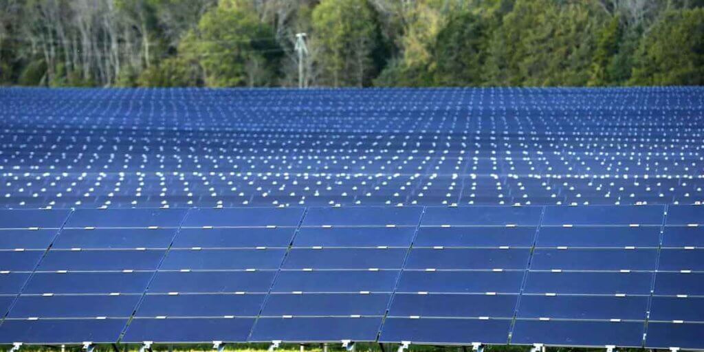 What Is Solar Farm? 
